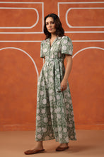 Load image into Gallery viewer, The MALABAR maxi (half sleeves) - soft sage green
