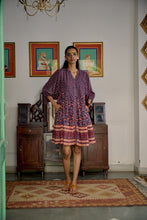 Load image into Gallery viewer, the CHILLI mini - vintage navy with red floral
