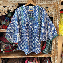 Load image into Gallery viewer, the NUTMEG top - blue green butis
