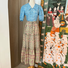 Load image into Gallery viewer, the LEMON top - sky blue w/ green butis
