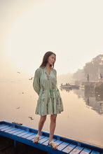 Load image into Gallery viewer, the SAFFRON mini - green stripes with buta
