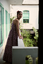 Load image into Gallery viewer, The TAMARIND maxi - Navy blockprinted tiered maxi
