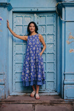 Load image into Gallery viewer, the KAFFIR midi - blue floral
