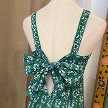 Load image into Gallery viewer, the SENF maxi - forest green w/ blue floral
