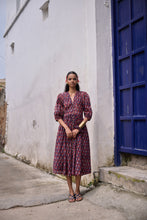 Load image into Gallery viewer, the ANISE midi - vintage navy with red butis
