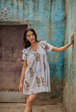 Load image into Gallery viewer, the MACE mini - blue stripes with buta
