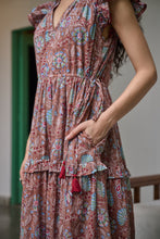 Load image into Gallery viewer, the CILANTRO midi - brown with red and pink floral
