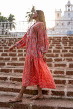 Load image into Gallery viewer, The WASABI midi -apricot w/ pink floral
