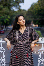 Load image into Gallery viewer, The NUTMEG midi - black bagru
