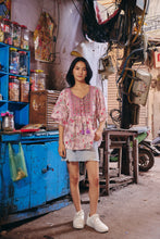 Load image into Gallery viewer, the CELERY top - soft pink jaal/lurex block printed

