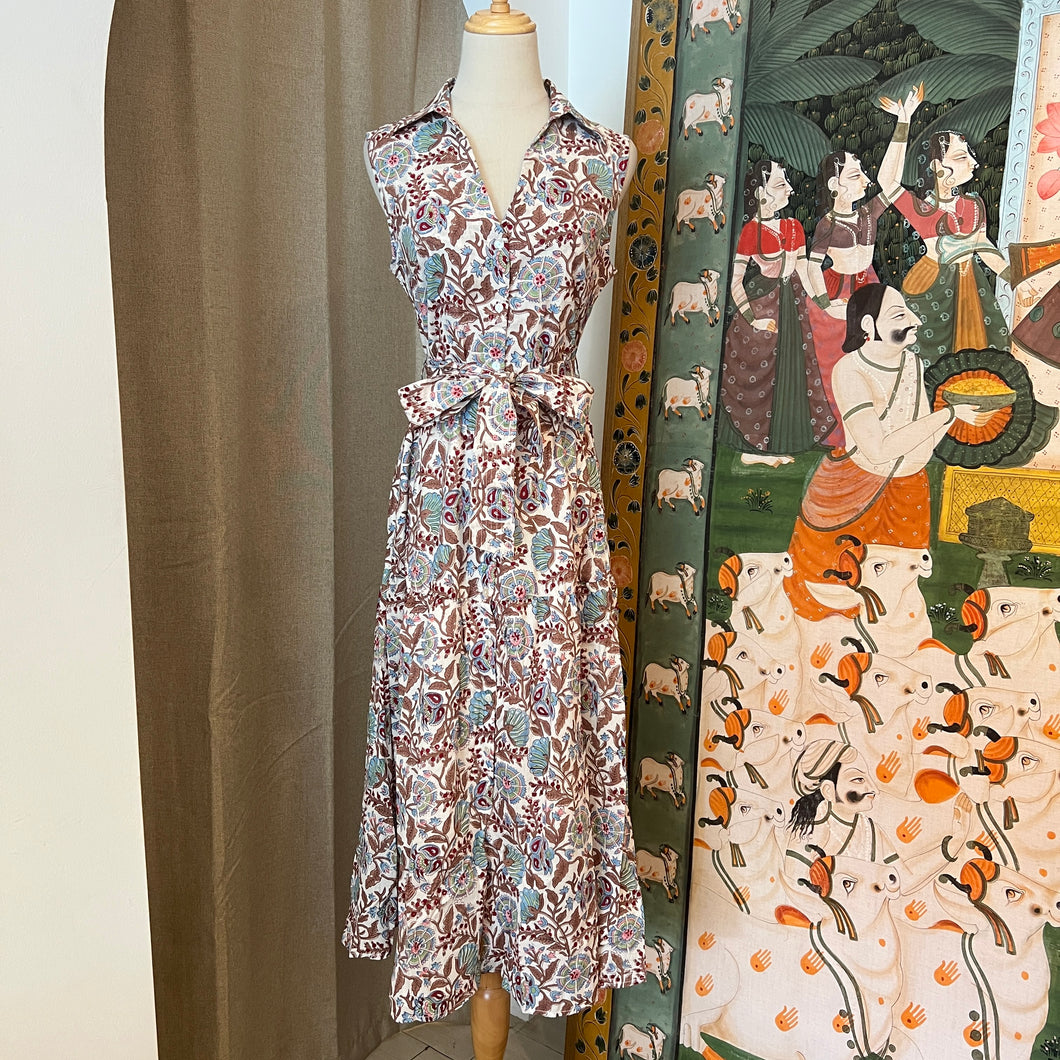 The CAROM dress - brown with red and pink floral