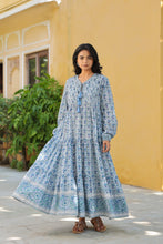 Load image into Gallery viewer, the Thyme maxi - greyish blue floral
