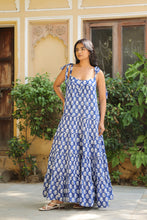 Load image into Gallery viewer, the SAGE Maxi - blue and white floral
