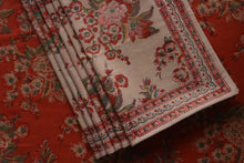 Load image into Gallery viewer, GIETHOORN Placemats - Beige floral (set of 6)
