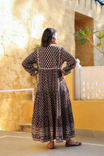 Load image into Gallery viewer, The Thyme Dress - black bagru
