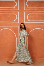 Load image into Gallery viewer, The MALABAR maxi (half sleeves) - soft sage green

