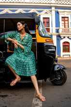 Load image into Gallery viewer, The STEVIA dress - pine green w/ blue buti
