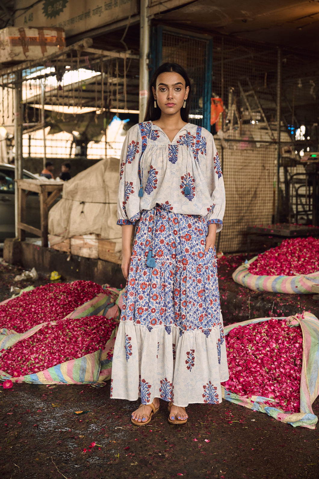 CINNAMON skirt - blue & red/white floral with lining