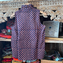 Load image into Gallery viewer, the BASIL top - navy coral butis
