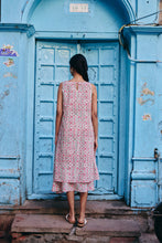 Load image into Gallery viewer, the KAFFIR midi - soft pink floral
