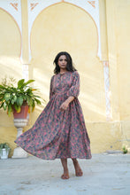 Load image into Gallery viewer, The NUTMEG midi - Charcoal grey w/ Fuschia floral
