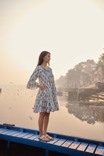 Load image into Gallery viewer, the STEVIA dress - white &amp; blue floral
