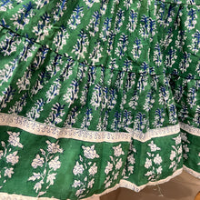 Load image into Gallery viewer, the SENF maxi - forest green w/ blue floral
