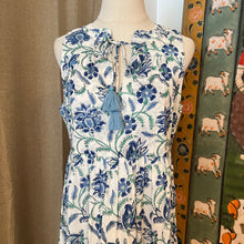 Load image into Gallery viewer, BORAGE MIDI dress - white with blue floral
