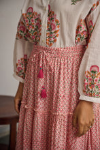 Load image into Gallery viewer, the CINNAMON skirt - pink floral
