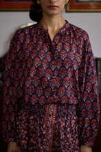 Load image into Gallery viewer, The CLOVE top - vintage navy with red butis
