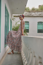 Load image into Gallery viewer, the SAGE Maxi - white with brown and pink floral
