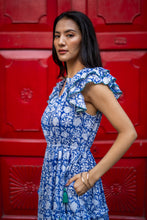 Load image into Gallery viewer, the CILANTRO midi - deep blue w/ white floral
