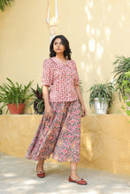 Load image into Gallery viewer, the Godet Skirt - soft pink floral
