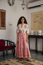 Load image into Gallery viewer, the CINNAMON skirt - pink floral
