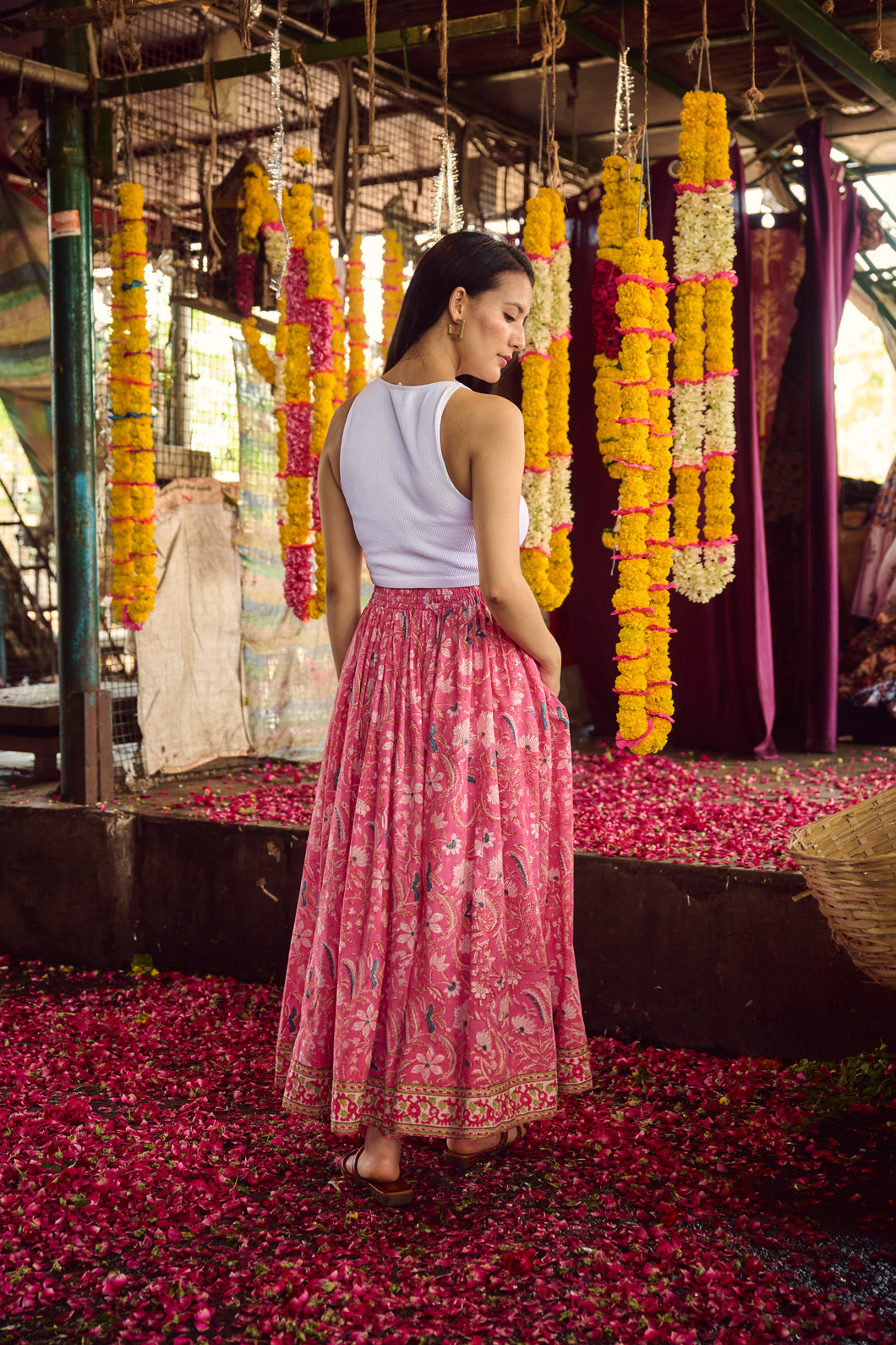 Panelled skirt with pockets - the happy pink