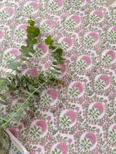 Load image into Gallery viewer, RANI/Table cloth - block printed GREEN PINK
