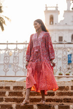Load image into Gallery viewer, The WASABI midi -apricot w/ pink floral
