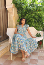 Load image into Gallery viewer, the CILANTRO midi - green with yellow floral
