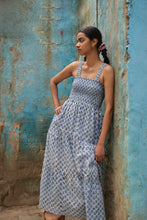 Load image into Gallery viewer, the BAY maxi dress - light blue
