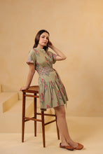 Load image into Gallery viewer, The CHIVES dress - pea green buta
