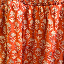 Load image into Gallery viewer, the BAY maxi - Orange block printed
