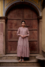 Load image into Gallery viewer, The Pepper Maxi - brown jaal
