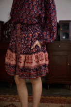 Load image into Gallery viewer, the DILL skirt - vintage navy with red floral

