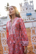 Load image into Gallery viewer, The WASABI midi -apricot w/ pink floral
