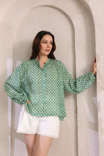 Load image into Gallery viewer, The CLOVE top - green butis
