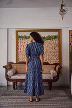 Load image into Gallery viewer, The MALABAR maxi - Indigo leaves
