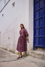 Load image into Gallery viewer, the ANISE midi - vintage navy with red butis
