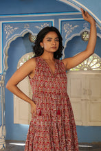 Load image into Gallery viewer, BORAGE MIDI dress - brown with red butis
