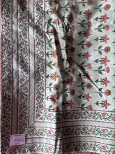 Load image into Gallery viewer, Table cloth 6/8 seater - SAGE Green
