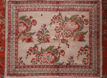 Load image into Gallery viewer, GIETHOORN Placemats - Beige floral (set of 6)
